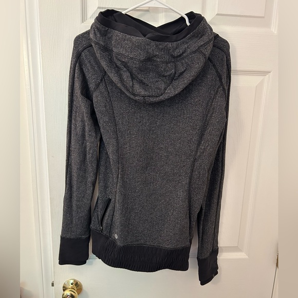 Lululemon running sweatshirt hoodie top size 8 - Picture 4 of 7